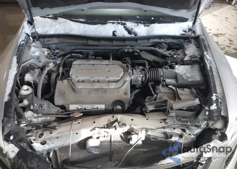 2010 Honda Accord 3.5 Ex-L from USA, damaged, VIN 1HGCP3F8XAA003184